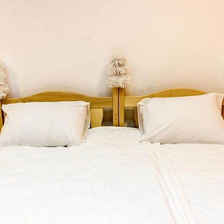 Hostel Best Time Λβιβ Εξωτερικό φωτογραφία